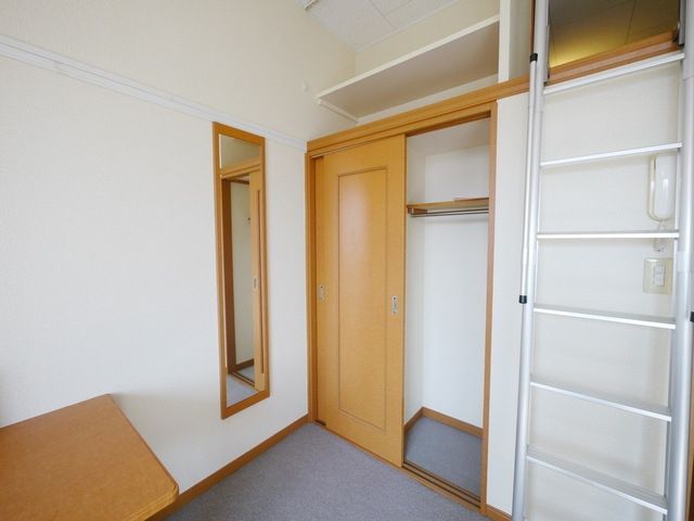 その他設備　★収納と鏡★