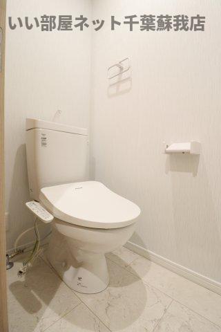 トイレ　ゆったりとした空間のトイレです