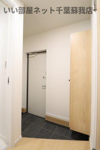 玄関　収納もある玄関です