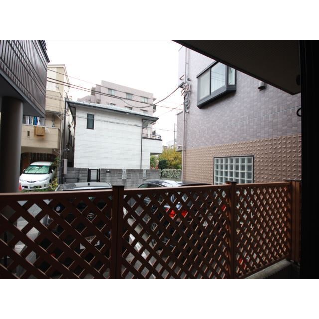 バルコニー　外から見えにくい♪