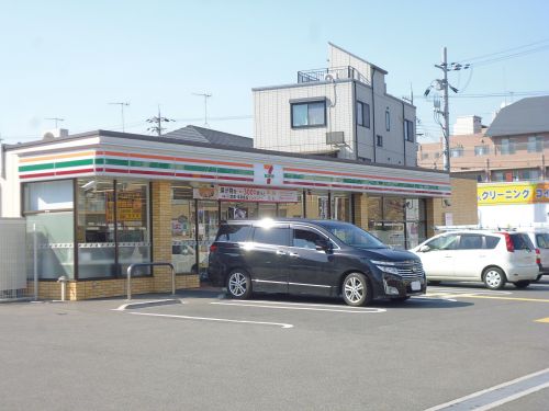コンビニ　セブン－イレブン 伊川谷住宅前店（コンビニ）まで809m