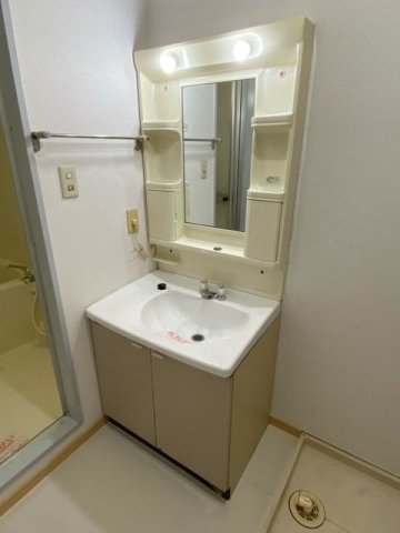 洗面設備　忙しい朝には欠かせない洗面所です