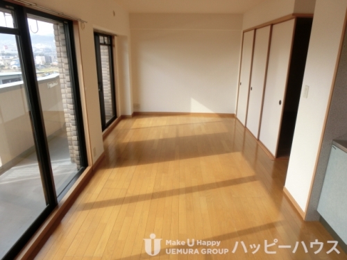居室・リビング　退去前の部屋の為、現状を優先とさせていただきます。