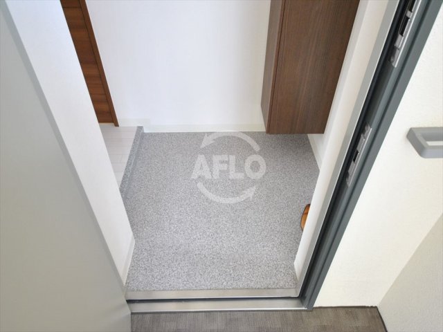 玄関　ルミエール南船場　玄関