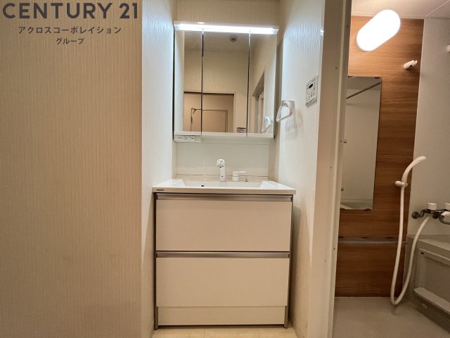 洗面設備　独立洗面化粧台付きでおすすめです！