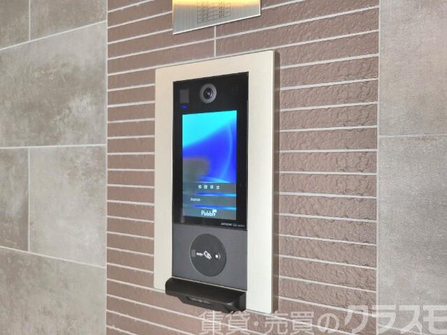 エントランス　オートロック、防犯カメラあり♪