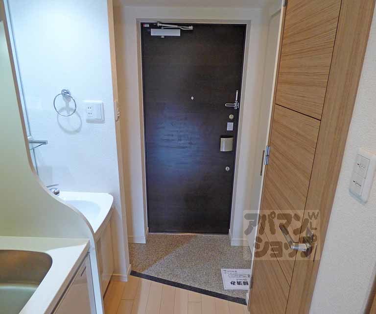 プレサンス京都修学院の玄関写真