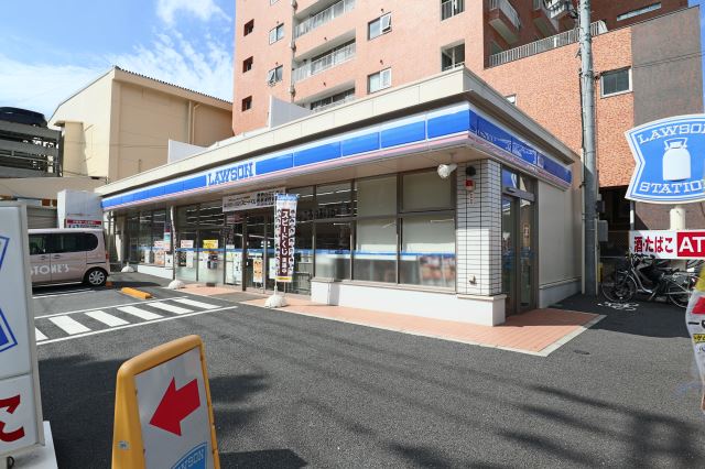 コンビニ　ローソン（コンビニ）まで260m