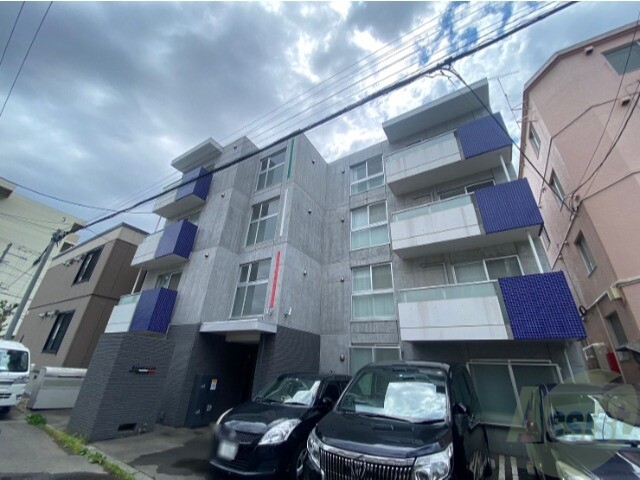 建物外観　札幌市北区麻生町「Ａｓｓｏ　Ｌｕｓｓｏ　ＡＳＡＢＵ」