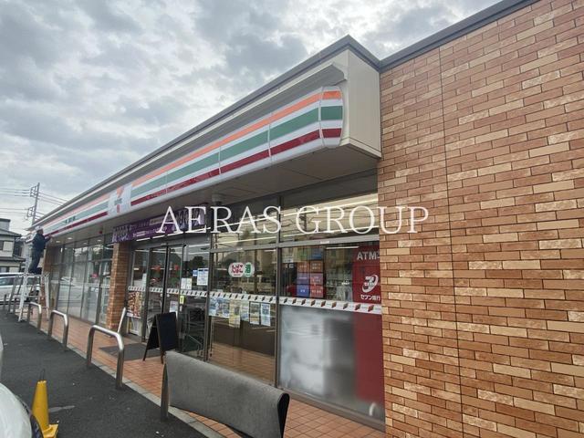 コンビニ　セブン-イレブン 平塚纒店（コンビニ）まで691m