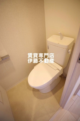 トイレ　温水洗浄暖房便座