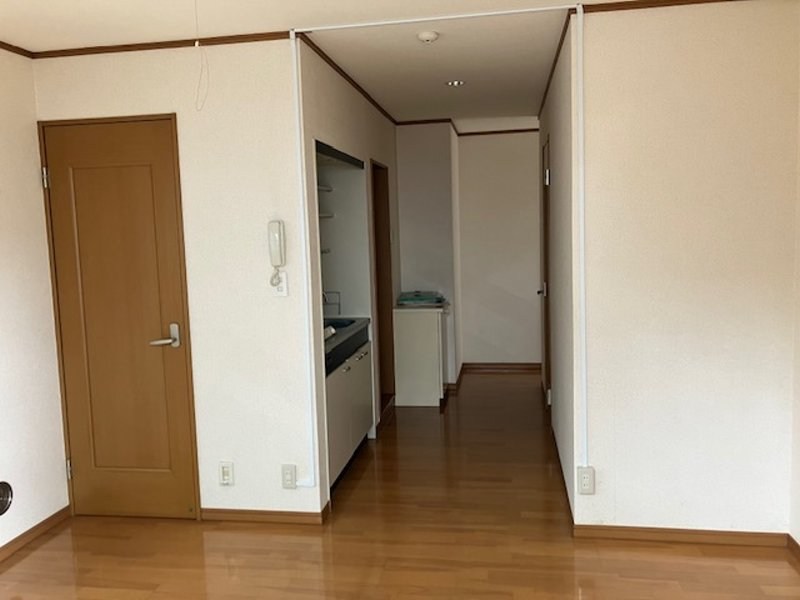 その他部屋・スペース　モダンな雰囲気の室内（他室参照）