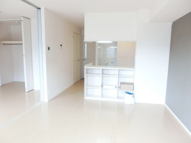その他部屋・スペース　明るいお部屋は気分も明るくなりますね！