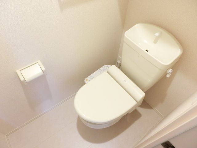 トイレ　ウォシュレット付です！