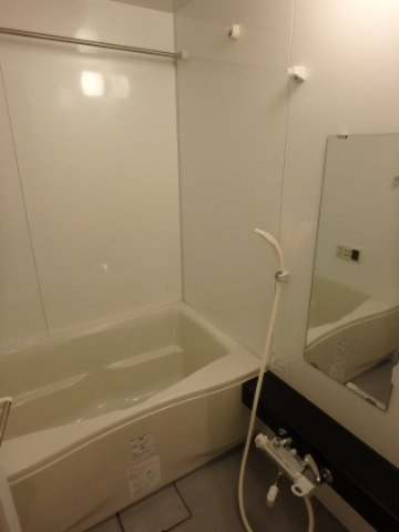 バス・シャワールーム　別部屋参考写真