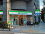 コンビニ　ファミリーマート 新町三丁目店（コンビニ）まで356m