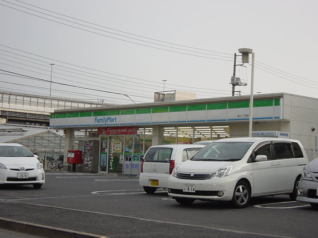その他　コンビニ（その他）まで400m