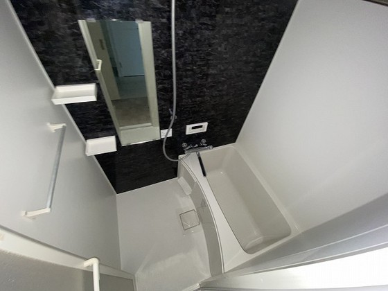 バス・シャワールーム　※別部屋の写真です