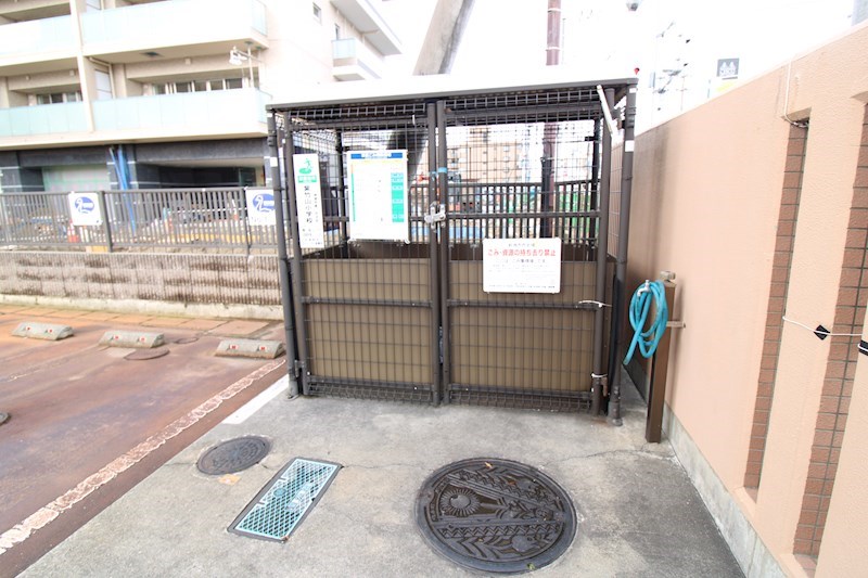 その他共有部分　敷地内ごみ置き場もあります