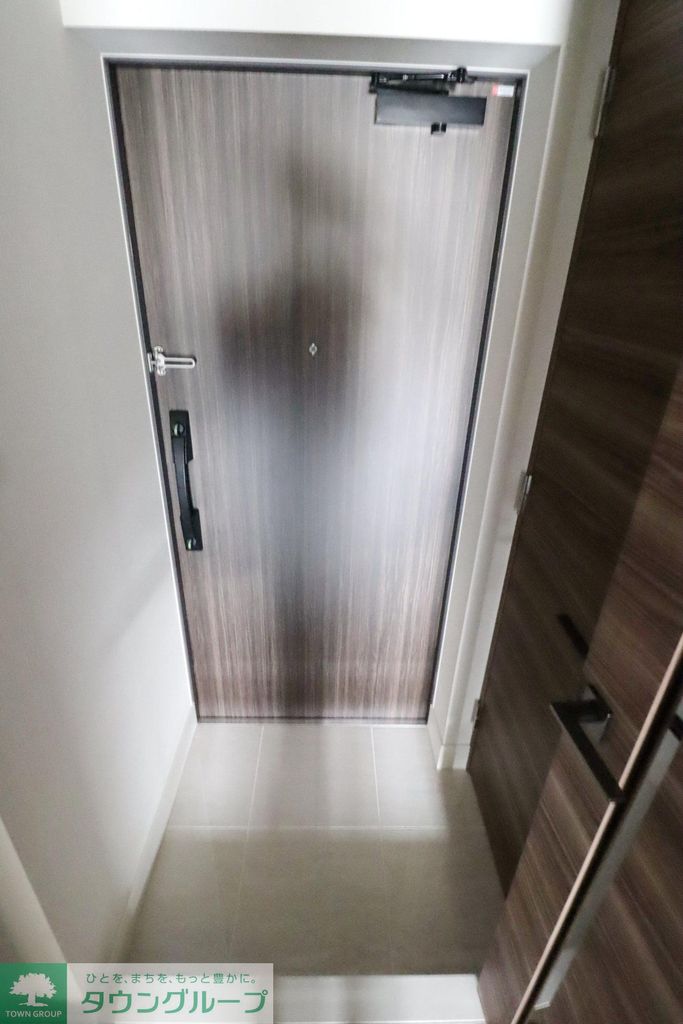 玄関　キッチン