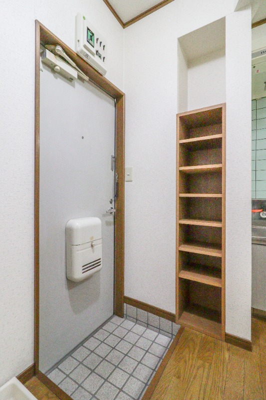 玄関　図面と現状に相違がある場合には現状を優先