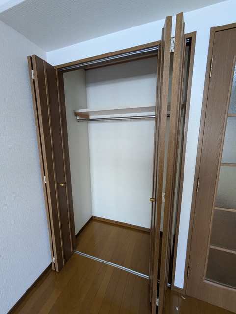 収納　★洋室１０帖の収納です★