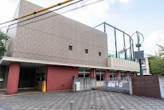 中学校　上原中学校（中学校）まで929m