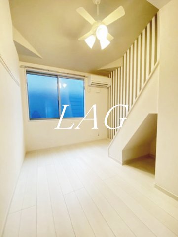 居室・リビング　洋室のお部屋です。