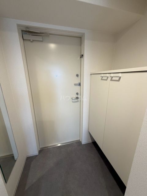 セレニテ梅田北グランデの玄関写真