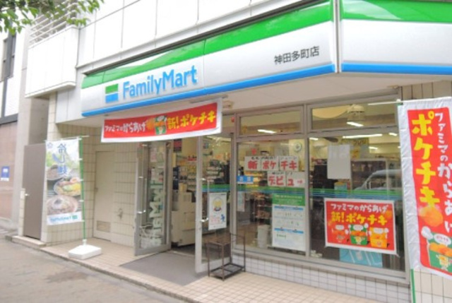 コンビニ　ファミリーマート神田多町店（コンビニ）まで100m