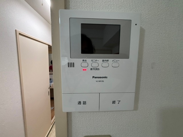 セキュリティ　清掃中のお写真です。