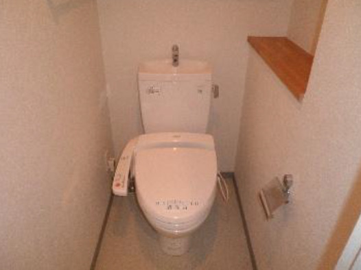 トイレ　トイレもきれいです