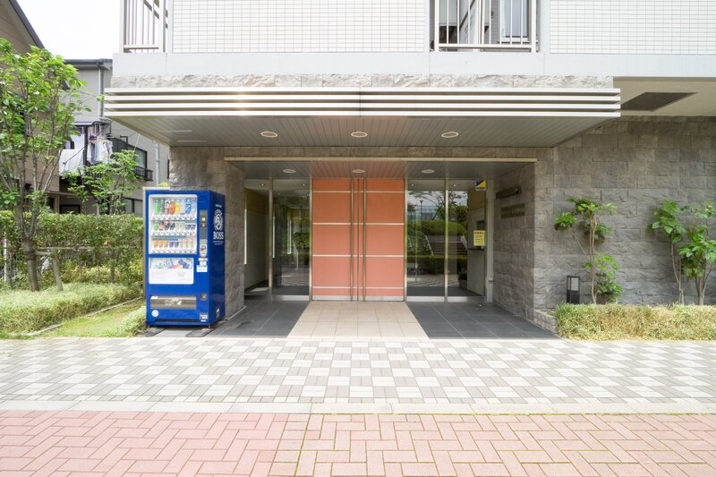 エントランス　建物の内部です