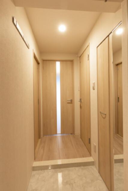 玄関　※写真は同タイプ住戸です。