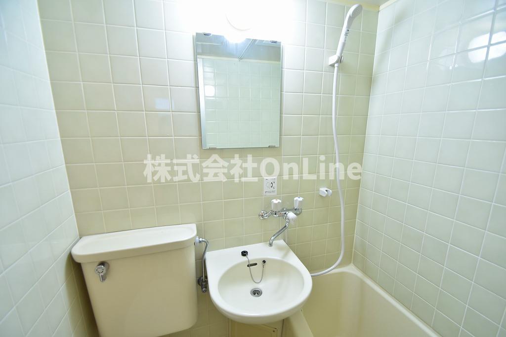 洗面設備　コンパクトで使いやすい洗面所