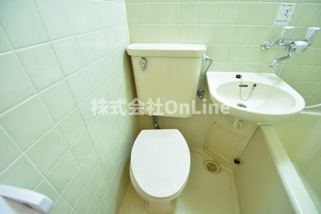 トイレ　清潔感のあるトイレです