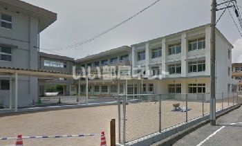 小学校　山口市立大歳小学校（小学校）まで884m