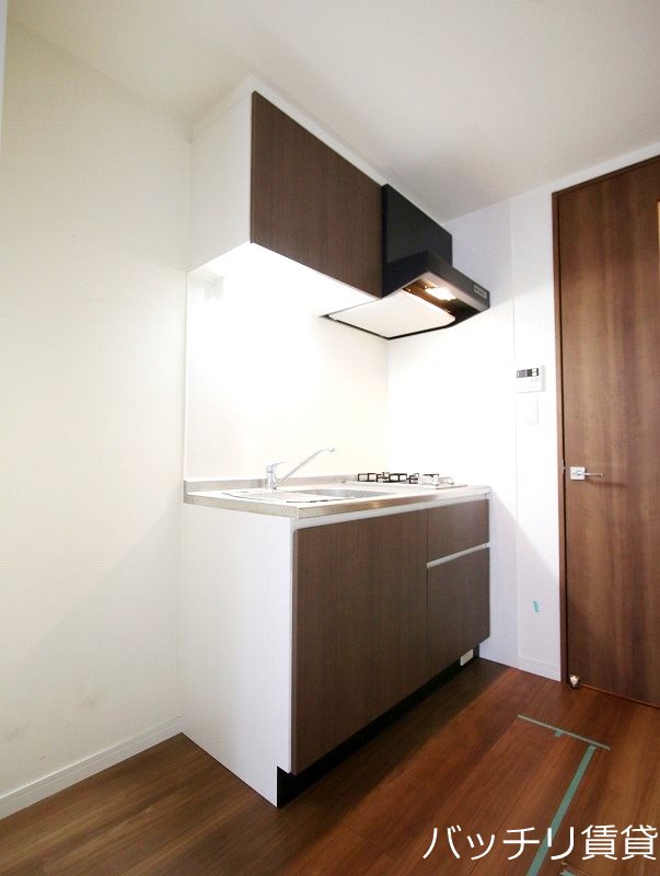 キッチン　※同マンション別部屋写真の為、現状優先。