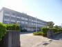 中学校　新潟市立小新中学校（中学校）まで451m