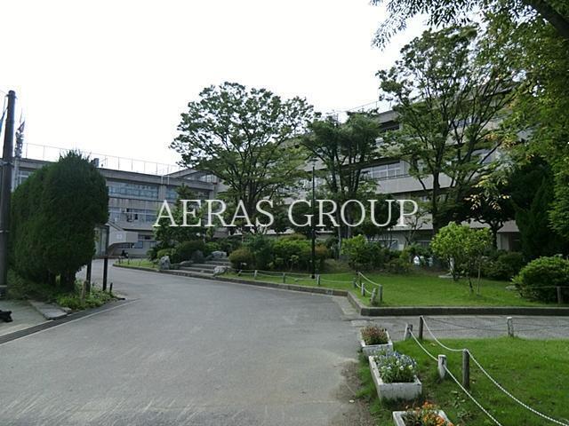 中学校　蕨市立第二中学校（中学校）まで861m