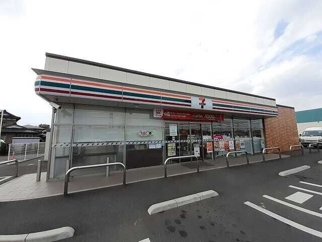 コンビニ　セブンイレブン岩槻南平野店（コンビニ）まで529m