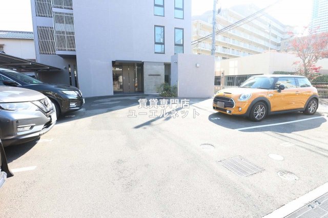 駐車場　敷地内駐車場あり◎