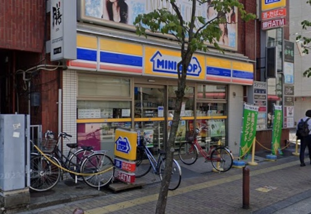 コンビニ　ミニストップ北浦和西口店（コンビニ）まで428m