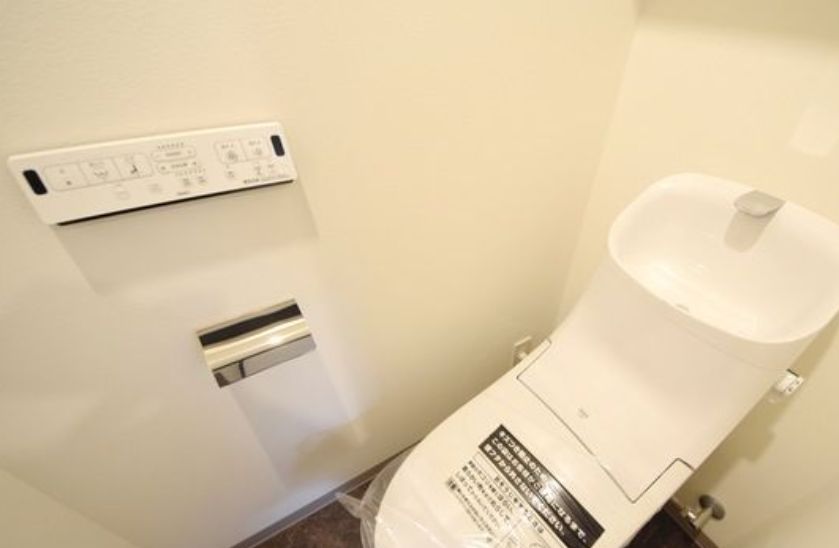 トイレ　別号室参考写真