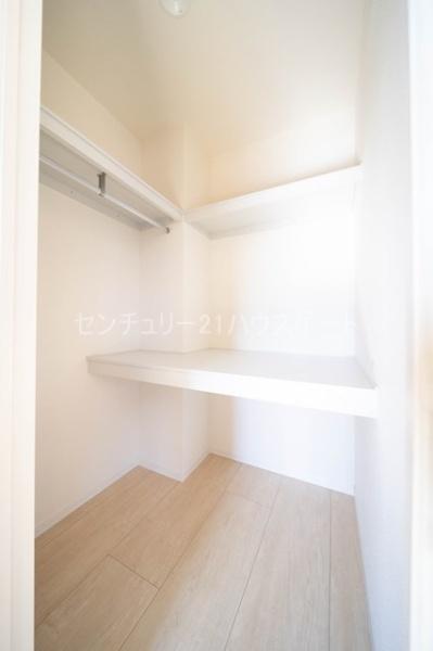 収納　南西側洋室のWIC