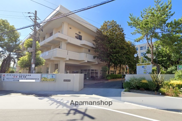 中学校　伊丹市立中学校南中学校（中学校）まで258m