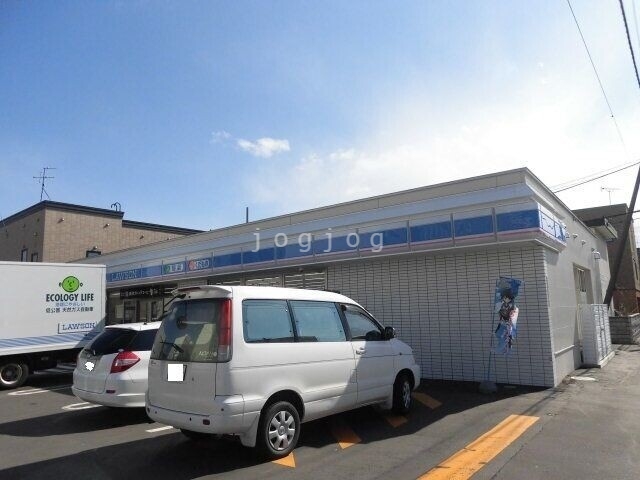 コンビニ　ローソン札幌北30条西十一丁目店（コンビニ）まで200m