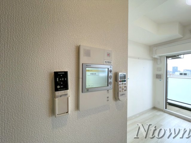 セキュリティ　モニター付きインターフォンです。