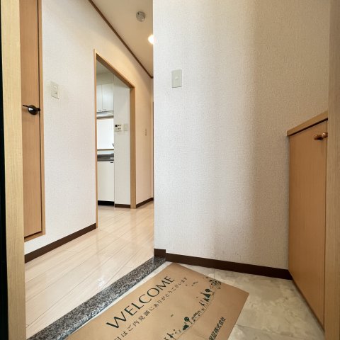 玄関　同仕様タイプです