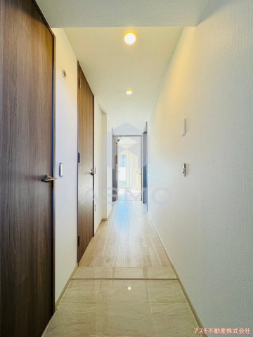 玄関　同マンション別部屋　参考写真